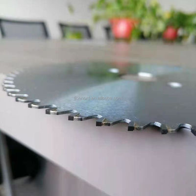 24 polegadas TCT Carbide Dentes madeira disco de corte circular serra lâmina com dentes