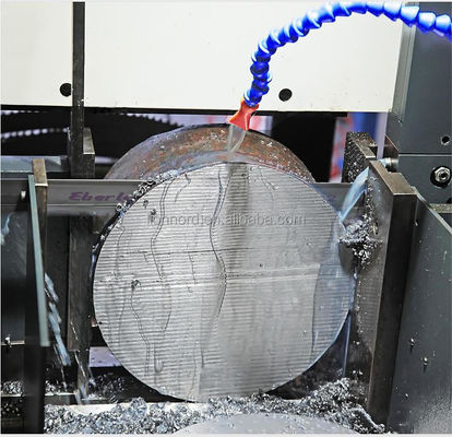 Serra de banda de corte de metal CNC inteligente com potência de motor de 4kw e tamanho de lâmina de 4400 * 34mm